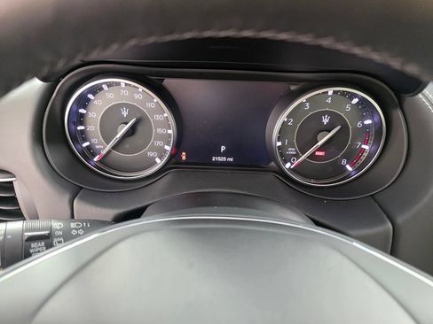 Used 2022 Maserati Levante GT AWD/4WD image 20