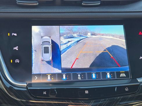 Used 2020 Cadillac XT6 Premium Luxury image 4