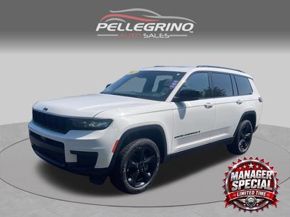 Used 2023 Jeep Grand Cherokee L Laredo
