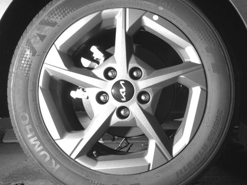 Used 2025 Kia K4 FWD image 15