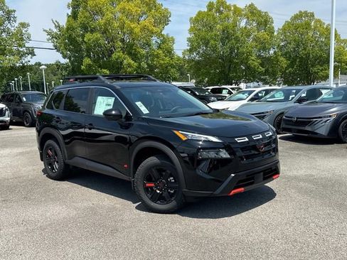 New 2026 Nissan Rogue SV w/ Rock Creek Premium Package AWD/4WD image 2