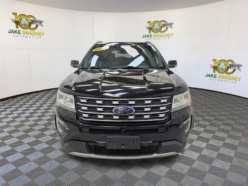 Used 2016 Ford Explorer Limited w/ Equipment Group 301A AWD/4WD image 3