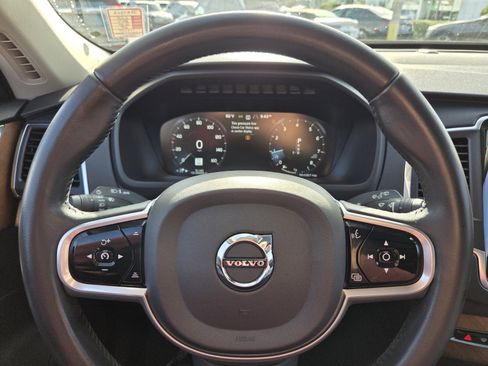 Used 2021 Volvo XC90 T6 Momentum w/ Protection Package Premier image 27