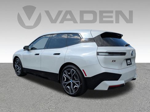 Used 2025 BMW iX M60 image 23