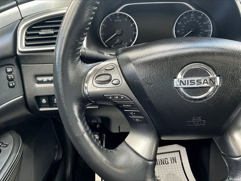 Used 2020 Nissan Murano SL w/ Moonroof Package AWD/4WD image 11