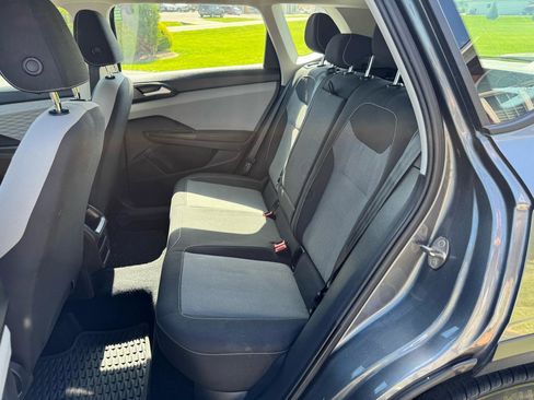 Used 2022 Volkswagen Taos S FWD image 21