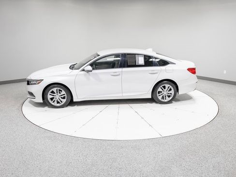 Used 2018 Honda Accord LX image 31