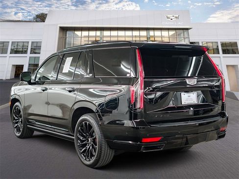 Certified 2024 Cadillac Escalade Sport Platinum w/ LPO, ONYX Package image 4