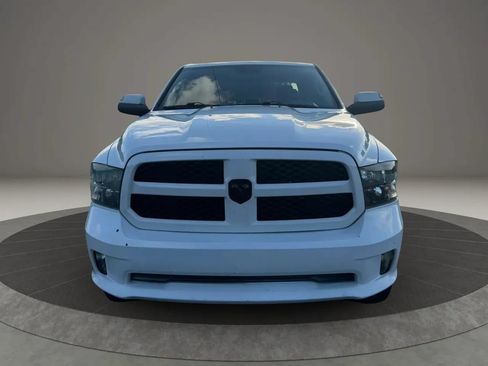 Used 2018 RAM 1500 Express w/ Express Value Package RWD image 3