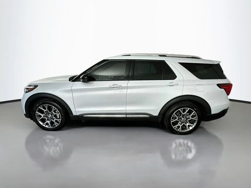 Used 2025 Ford Explorer Platinum w/ Ultimate Package RWD image 4