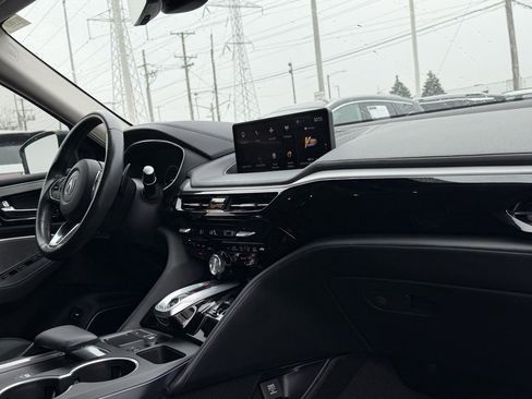 Used 2023 Acura MDX SH-AWD w/ Technology Package image 15