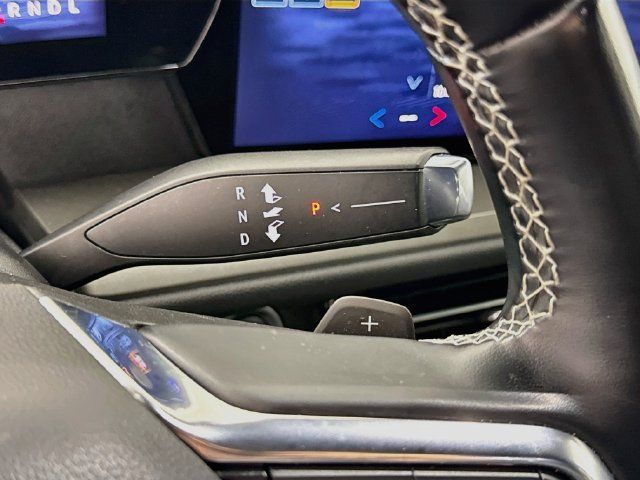 Used 2024 Chevrolet Traverse LT AWD/4WD image 17