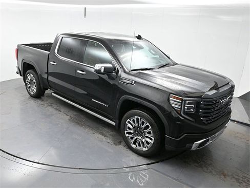 Used 2024 GMC Sierra 1500 Denali Ultimate image 17