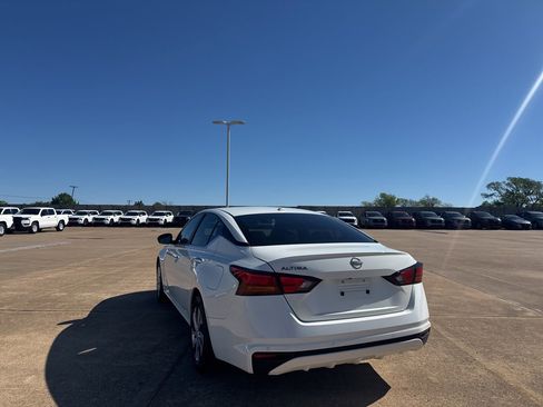 Certified 2025 Nissan Altima 2.5 S image 19