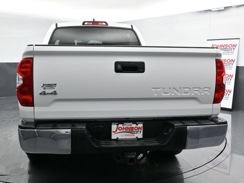 Used 2021 Toyota Tundra SR5 w/ SR5 Upgrade Package AWD/4WD image 7