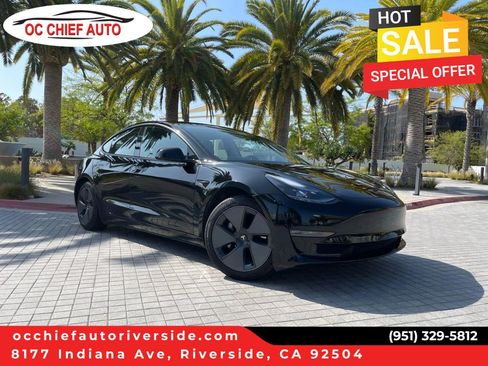 Used 2023 Tesla Model 3 Standard Range RWD image 1