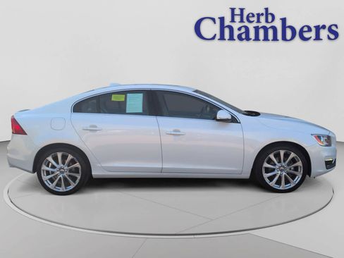 Used 2018 Volvo S60 T5 Inscription AWD/4WD image 11