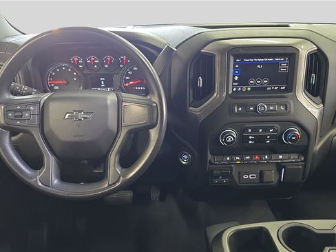 Used 2025 Chevrolet Silverado 2500 Custom w/ Custom Value Package image 9