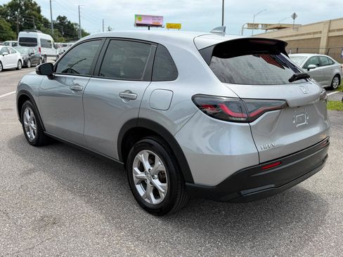 Used 2023 Honda HR-V LX image 4