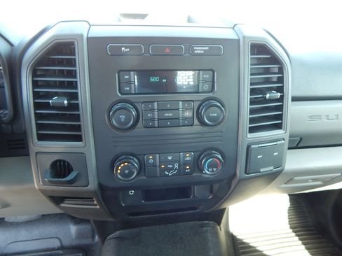 Used 2017 Ford F250 XL RWD image 24