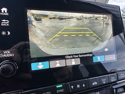 Used 2023 Honda Odyssey Elite image 16