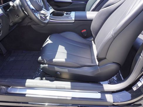 Used 2026 Mercedes-Benz CLE 300 4MATIC Cabriolet image 16