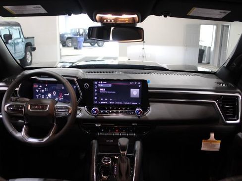 New 2026 GMC Canyon Elevation w/ Convenience Package AWD/4WD image 3