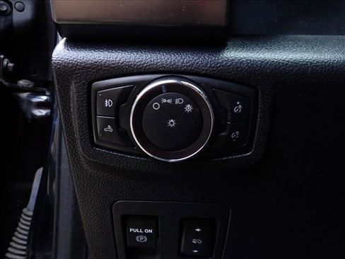 Used 2019 Ford F150 XLT w/ Equipment Group 302A Luxury AWD/4WD image 15