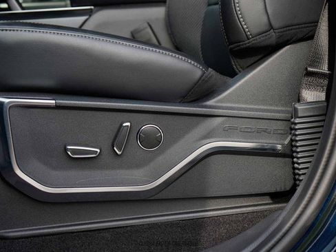 Used 2022 Ford F150 Raptor w/ Convenience Package image 42