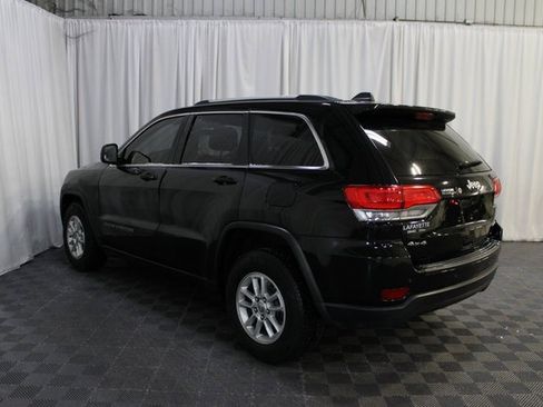 Used 2018 Jeep Grand Cherokee Laredo image 4
