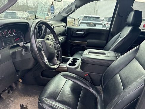 Used 2021 Chevrolet Silverado 1500 LT Trail Boss w/ Bed Protection Package image 12