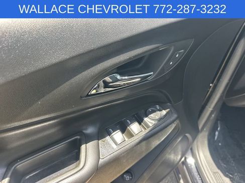 Used 2024 Chevrolet Equinox LT FWD image 16