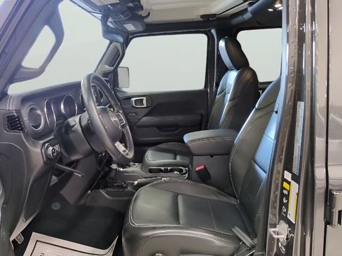 Used 2022 Jeep Gladiator Overland w/ Popular Equipment Package AWD/4WD image 13