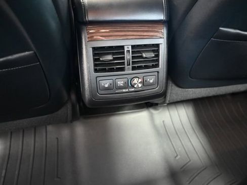 Used 2013 Toyota Avalon Limited FWD image 26