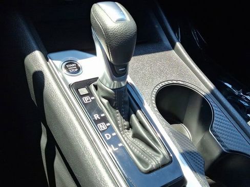 Used 2025 Nissan Altima 2.5 SV FWD image 14