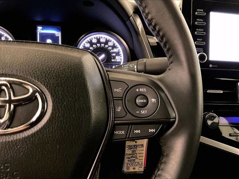 Used 2024 Toyota Camry SE FWD image 18