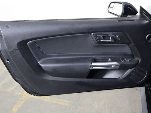 Used 2020 Ford Mustang Coupe RWD image 19