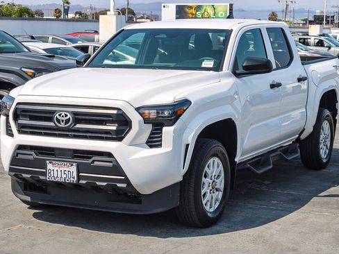 Used 2024 Toyota Tacoma SR RWD image 3