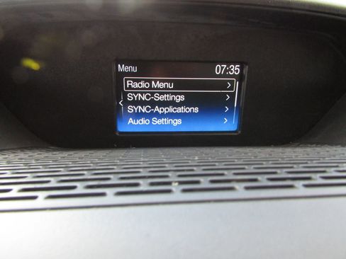 Used 2018 Ford Transit 150 XL image 33