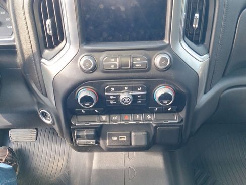 Used 2023 Chevrolet Silverado 2500 LT w/ Convenience Package image 12