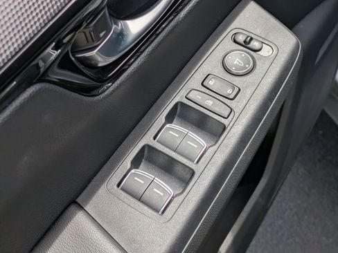 Used 2025 Honda CR-V EX-L image 13