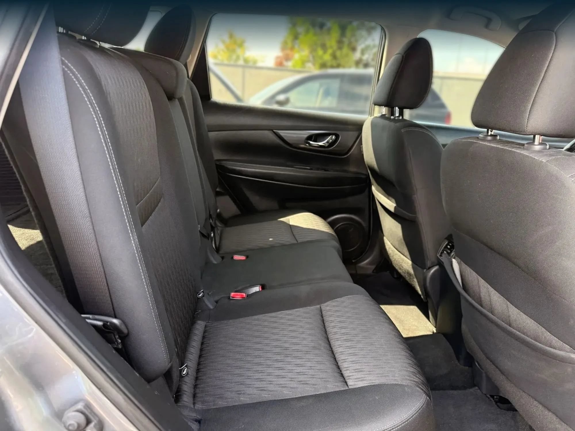 Used 2019 Nissan Rogue SV FWD image 20