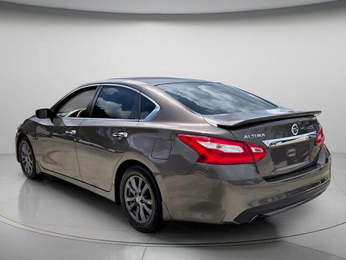 Used 2017 Nissan Altima 2.5 S w/ Power Driver Seat Package FWD image 8