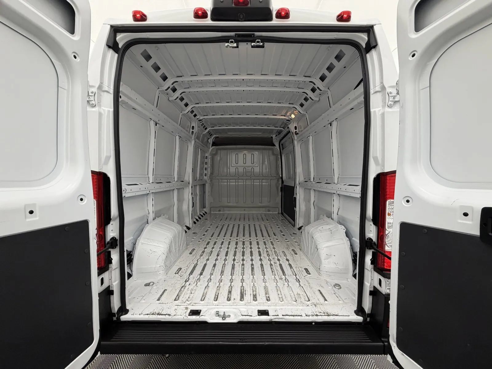 Used 2021 RAM ProMaster 2500 FWD image 24