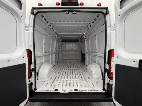 Used 2021 RAM ProMaster 2500 FWD image 24
