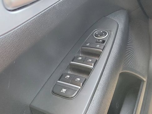 Used 2024 Kia Forte LXS FWD image 13