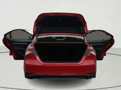 Used 2023 Toyota Camry LE image 12