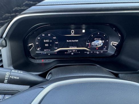 Used 2022 GMC Yukon XL Denali image 23