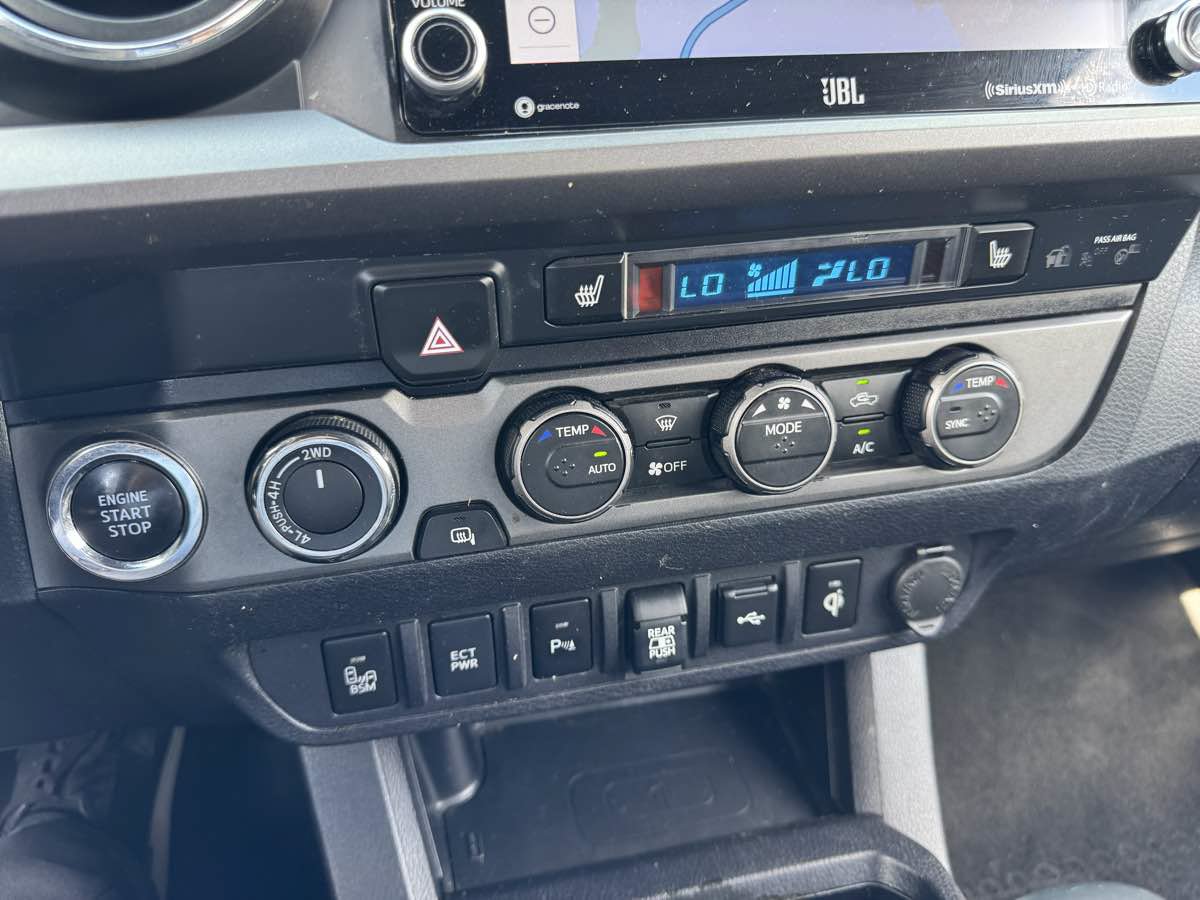 Used 2022 Toyota Tacoma TRD Sport w/ TRD Premium Sport Package AWD/4WD image 32