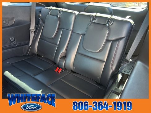 Used 2025 Ford Explorer ST-Line w/ Premium Package image 40